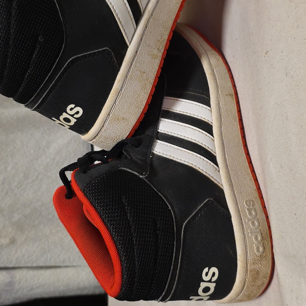 Adidas Hoops 2.0 Black, White, And Red Hi-Top Sneakers Youth Boys Size 6 - Picture 8 of 11